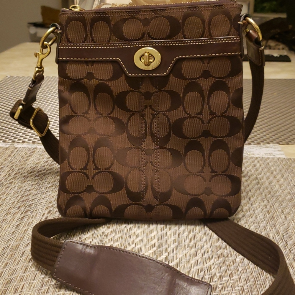 Coach Cross Bag - Picture 3 of 4